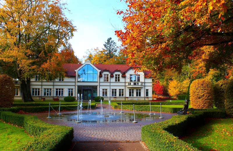 Manor Garden